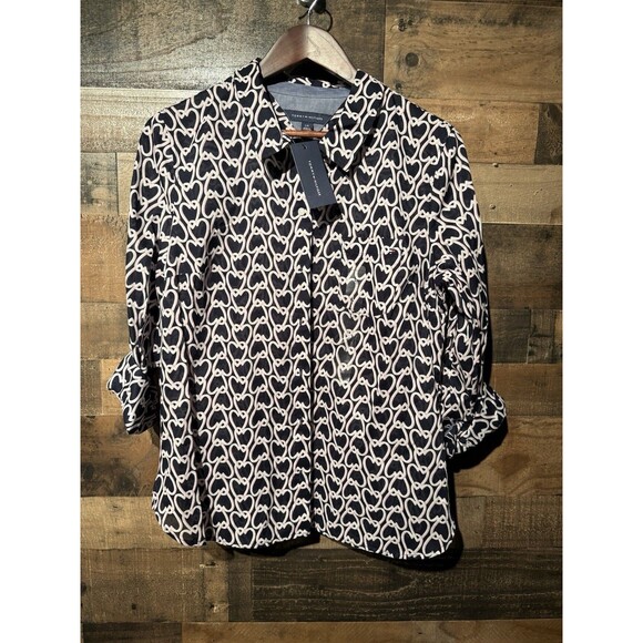 🩷 NEW TOMMY HILFIGER VALENTINES Heart Print Roll-Tab Sleeve Button-Down Shirt L - Picture 5 of 10